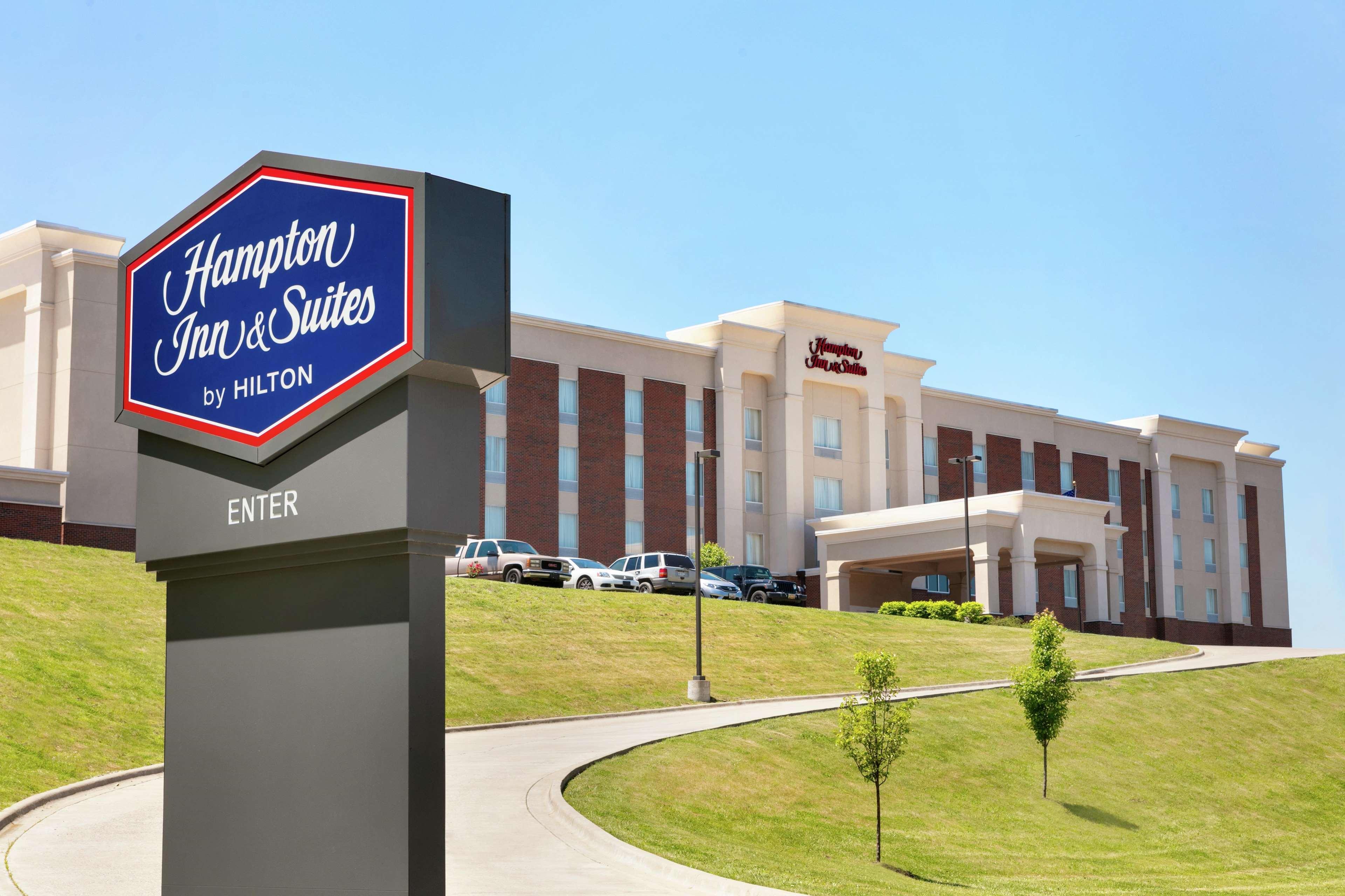 Hampton Inn And Suites Parkersburg Downtown Exterior foto