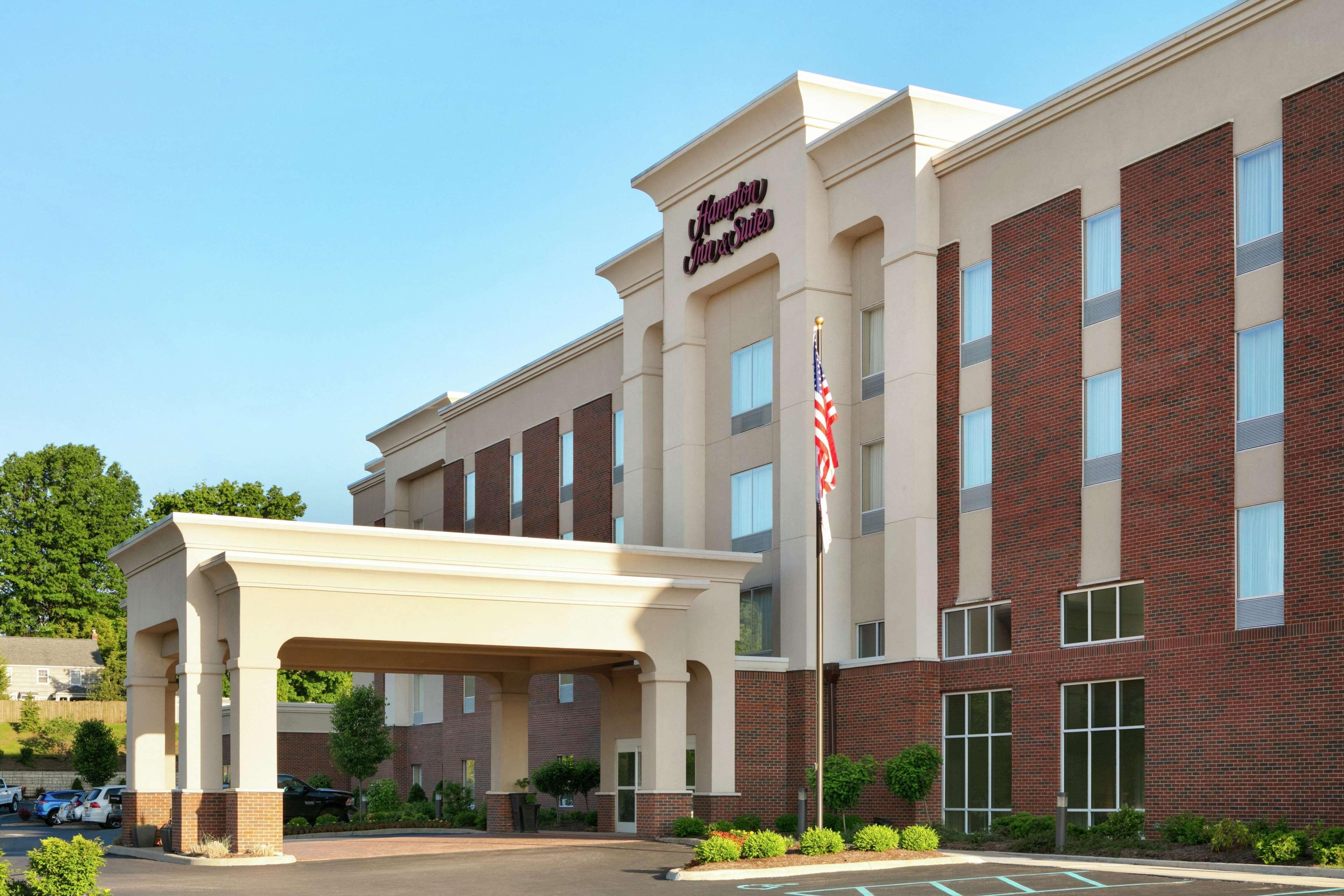 Hampton Inn And Suites Parkersburg Downtown Exterior foto